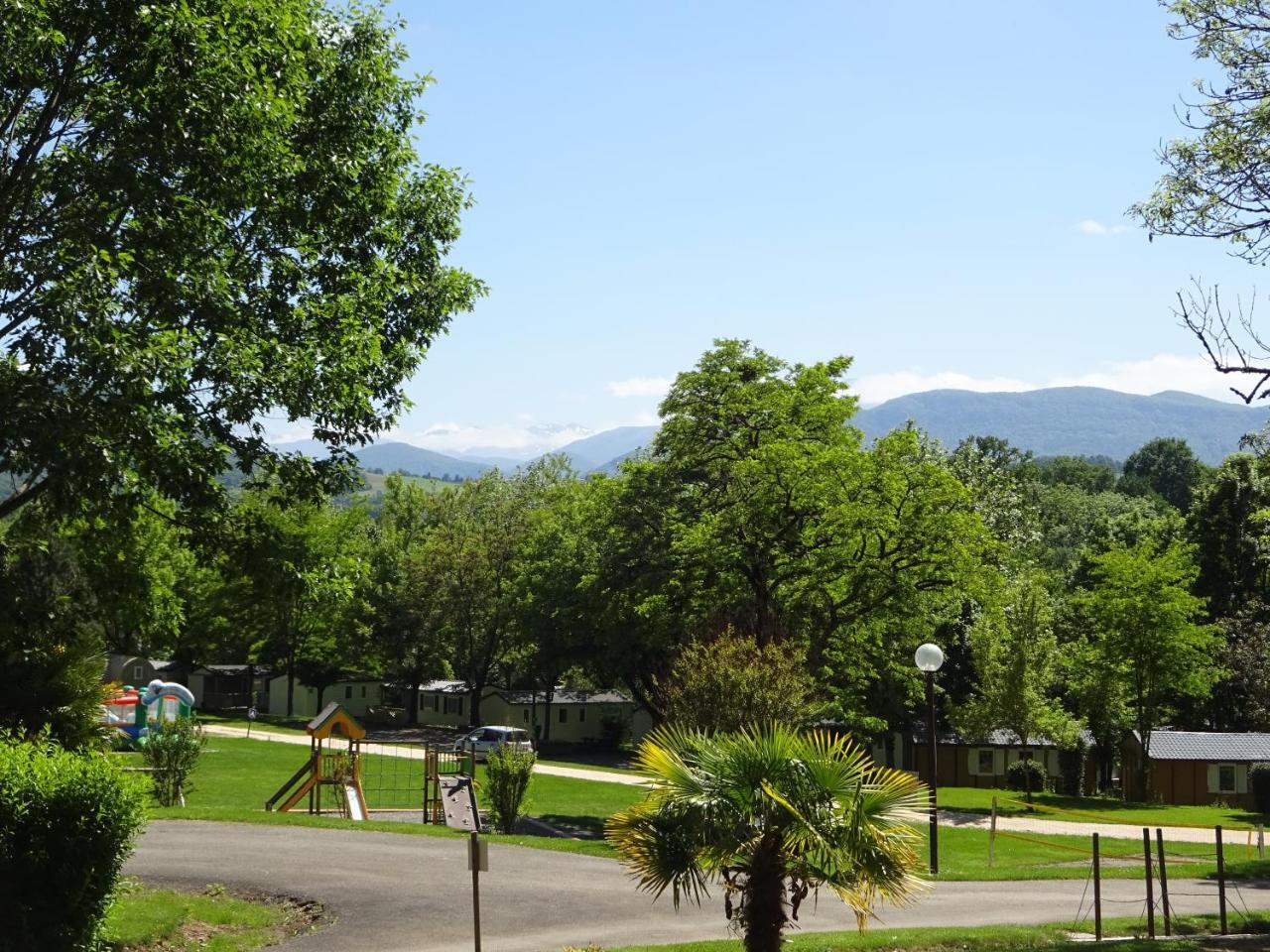 Camping 3 Etoiles - Piscine Chauffee - Vue Montagne Saint-Girons  Exteriér fotografie